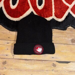 Canada Weather Gear Black Knit Beanie